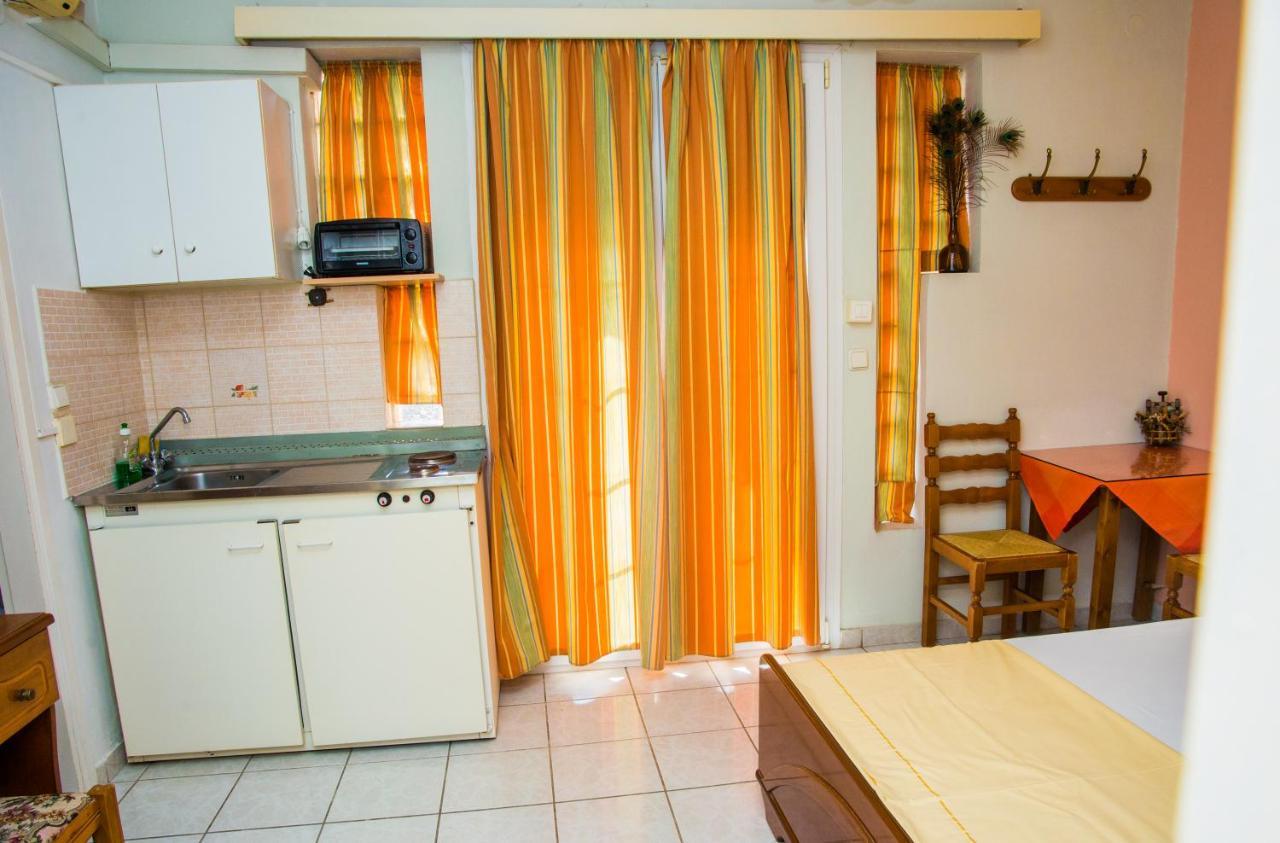 Myros Studios Argostóli Extérieur photo